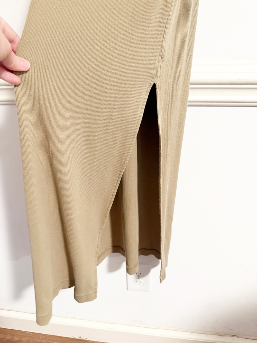 Universal Thread Tan Ribbed Tank Midi Dress High Side Slit Scoop Neck Large - Picture 4 of 5